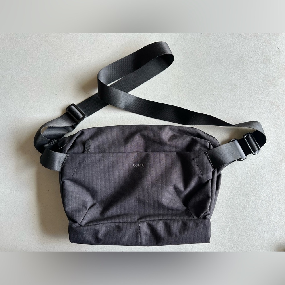 Bellroy Venture Sling 9L Black Men's Crossbody Bag